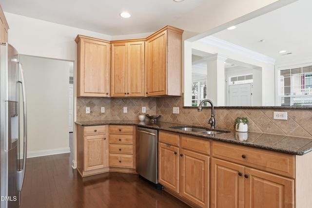 10511 Sablewood Drive 101, Raleigh, NC 27617