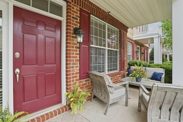 10511 Sablewood Drive 101, Raleigh, NC 27617