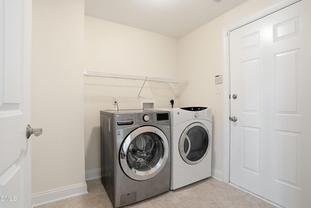 10511 Sablewood Drive 101, Raleigh, NC 27617