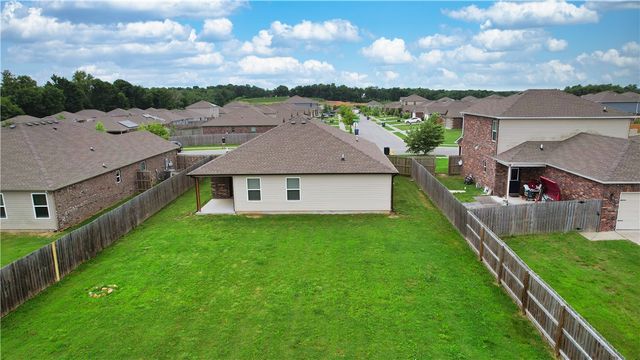 4206 SW Lexington Avenue, Bentonville, AR 72713