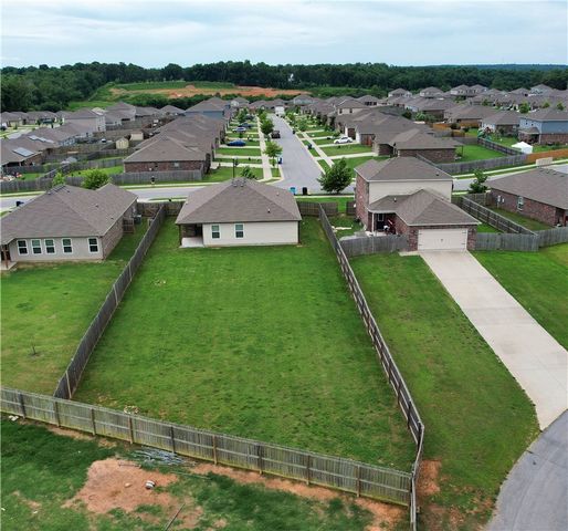 4206 SW Lexington Avenue, Bentonville, AR 72713