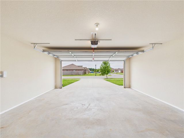 4206 SW Lexington Avenue, Bentonville, AR 72713