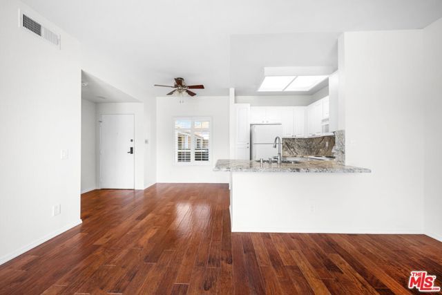 2150 Camino De La Reina 4303, San Diego, CA 92108