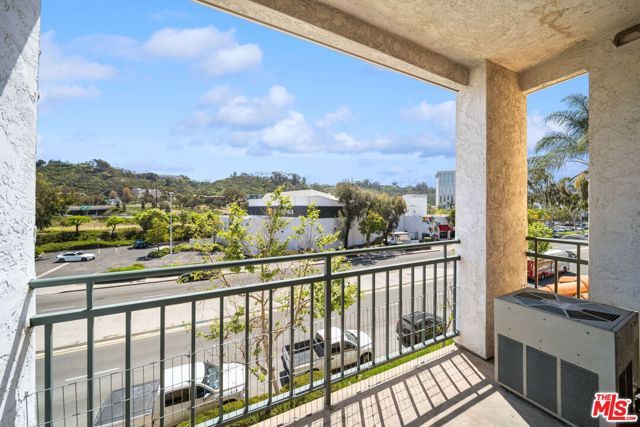 2150 Camino De La Reina 4303, San Diego, CA 92108