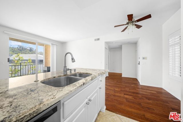 2150 Camino De La Reina 4303, San Diego, CA 92108