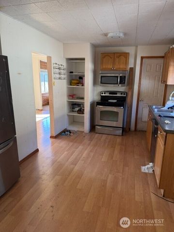 3003 Pine Street, Longview, WA 98632
