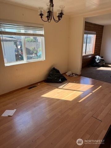 3003 Pine Street, Longview, WA 98632