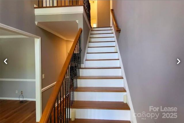 8711 Piccone Brook Lane, Charlotte, NC 28216