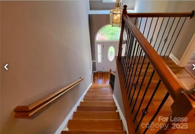 8711 Piccone Brook Lane, Charlotte, NC 28216