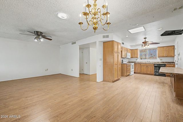13810 N SUNSTONE Drive, Sun City, AZ 85351