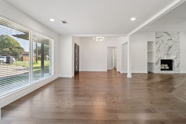 7326 La Cosa Drive, Dallas, TX 75248