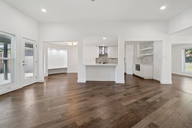 7326 La Cosa Drive, Dallas, TX 75248