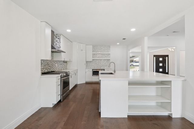 7326 La Cosa Drive, Dallas, TX 75248