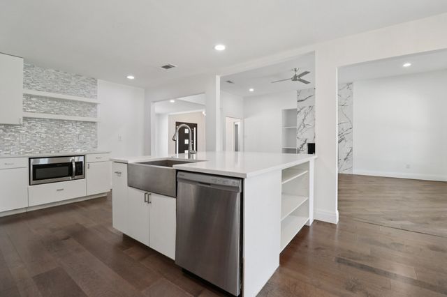 7326 La Cosa Drive, Dallas, TX 75248