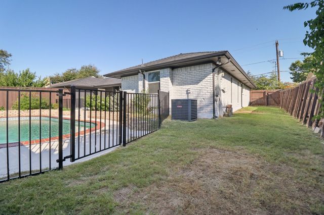 7326 La Cosa Drive, Dallas, TX 75248