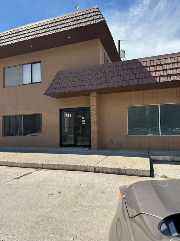 706 1st St, Cheney, WA 99004 photo 3