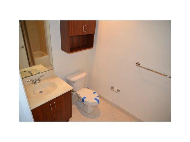 3020 NW 125th Avenue 219, Sunrise, FL 33323