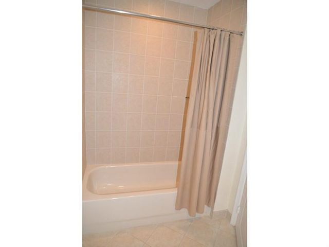 3020 NW 125th Avenue 219, Sunrise, FL 33323