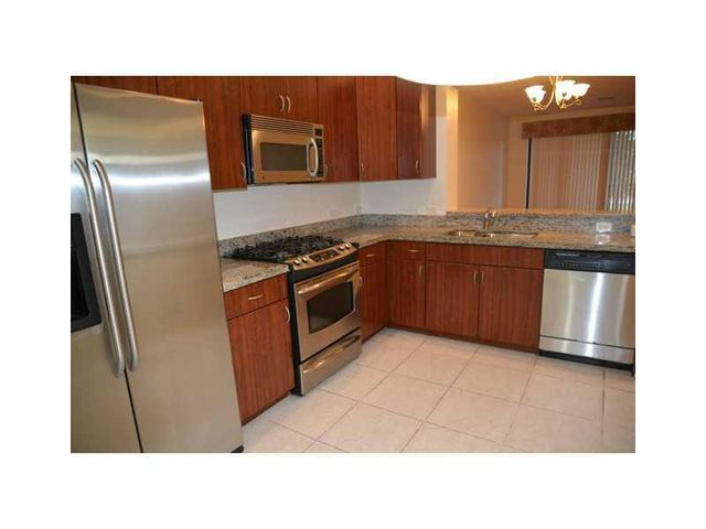 3020 NW 125th Avenue 219, Sunrise, FL 33323
