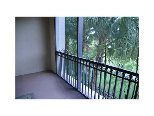 3020 NW 125th Avenue 219, Sunrise, FL 33323
