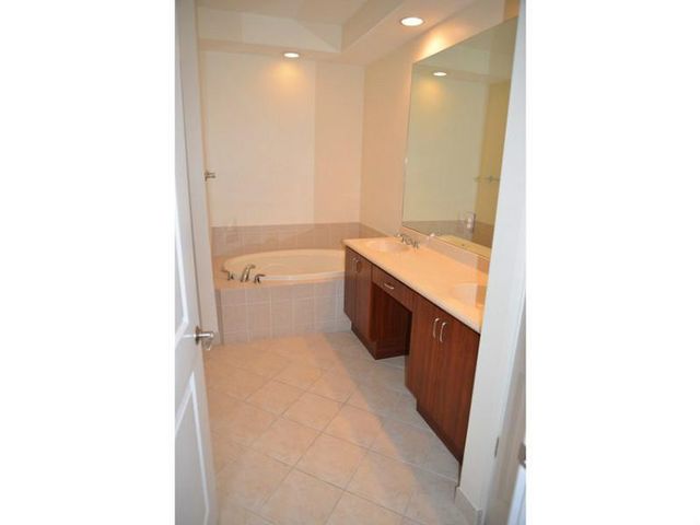 3020 NW 125th Avenue 219, Sunrise, FL 33323