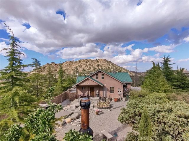 1870 Oak Springs Valley Road, Wrightwood, CA 92397