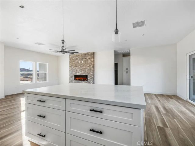 15590 Dale Evans Parkway, Apple Valley, CA 92307