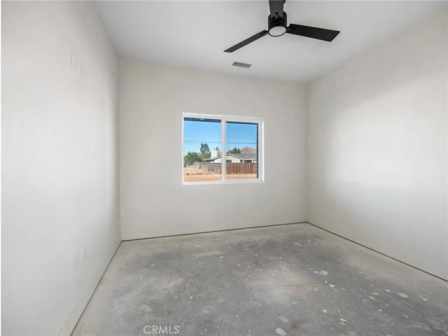 15590 Dale Evans Parkway, Apple Valley, CA 92307