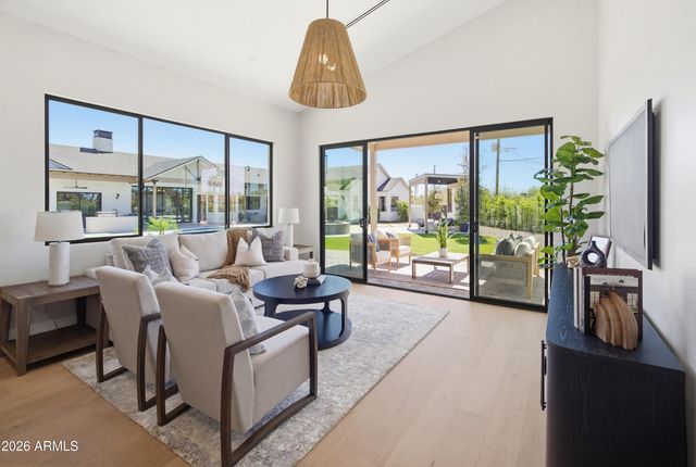 11602 N 70TH Place, Scottsdale, AZ 85254