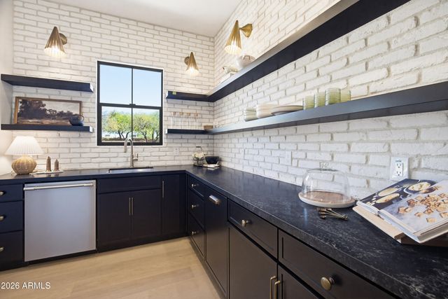 11602 N 70TH Place, Scottsdale, AZ 85254