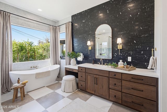 11602 N 70TH Place, Scottsdale, AZ 85254