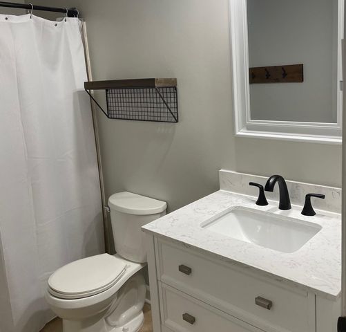 8783 LOWER WOODS CV, Germantown, TN 38139