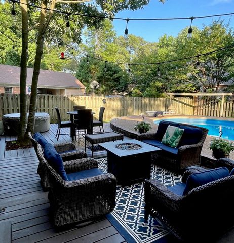 8783 LOWER WOODS CV, Germantown, TN 38139