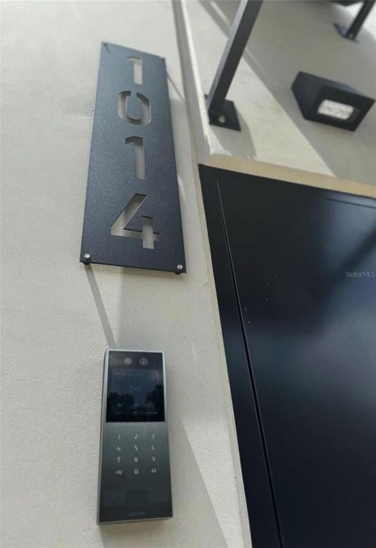 Image 5 of property listing at 6500 MOTOR ENCLAVE WAY 1014, Tampa, FL 33610