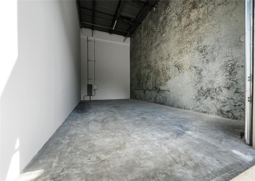 Image 7 of property listing at 6500 MOTOR ENCLAVE WAY 1014, Tampa, FL 33610