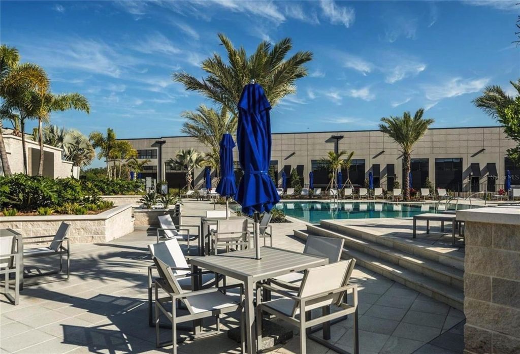 Image 10 of property listing at 6500 MOTOR ENCLAVE WAY 1014, Tampa, FL 33610