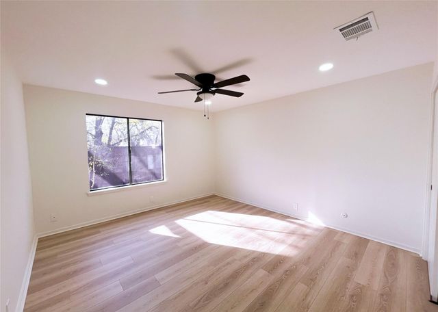 238 Litchfield Lane, Houston, TX 77024