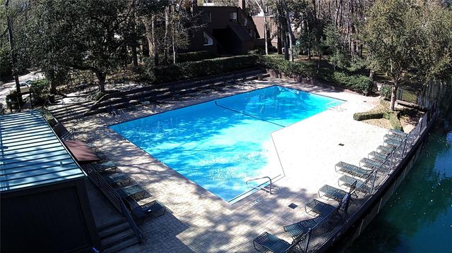 238 Litchfield Lane, Houston, TX 77024