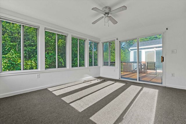 90L Derryfield Rd, Derry, NH 03038