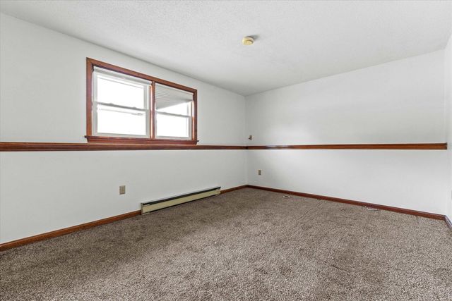 90L Derryfield Rd, Derry, NH 03038