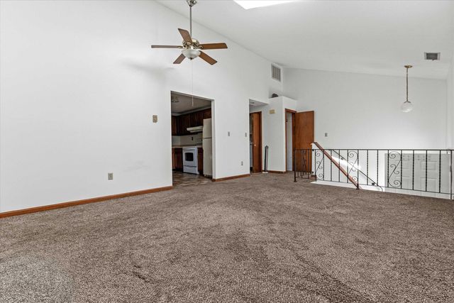 90L Derryfield Rd, Derry, NH 03038