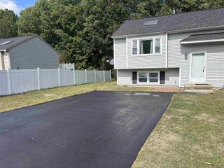 90L Derryfield Rd, Derry, NH 03038