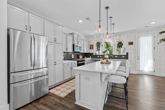 1244 Homecoming Boulevard, Ravenel, SC 29470