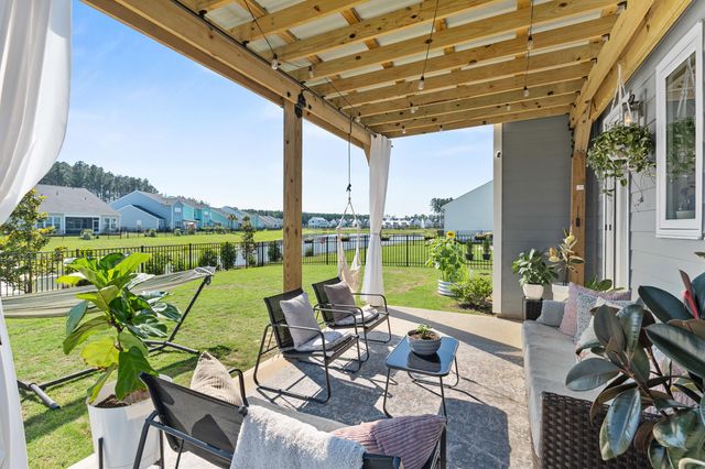 1244 Homecoming Boulevard, Ravenel, SC 29470