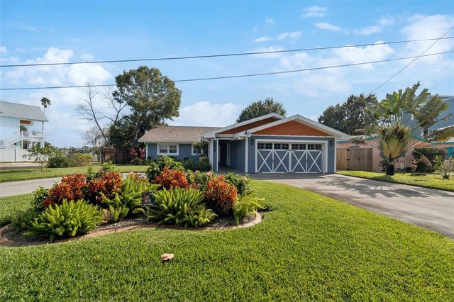 292 SUNLIT COVE DRIVE NE, St Petersburg, FL 33702