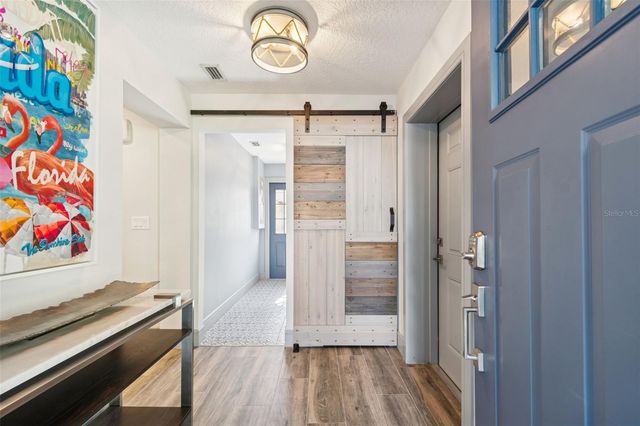 292 SUNLIT COVE DRIVE NE, St Petersburg, FL 33702