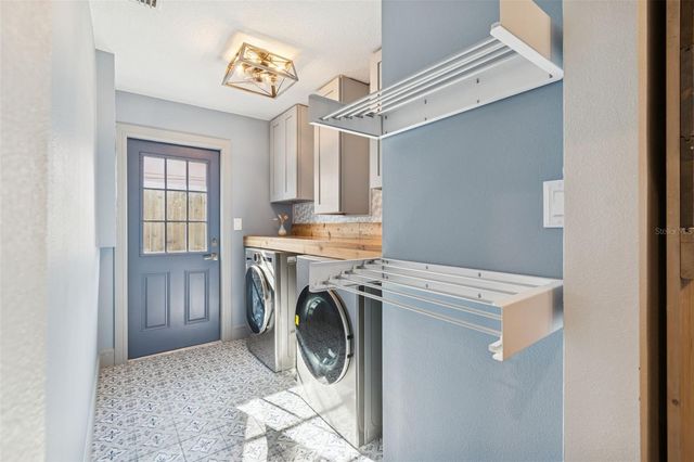 292 SUNLIT COVE DRIVE NE, St Petersburg, FL 33702