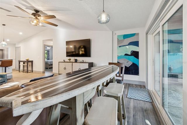 292 SUNLIT COVE DRIVE NE, St Petersburg, FL 33702