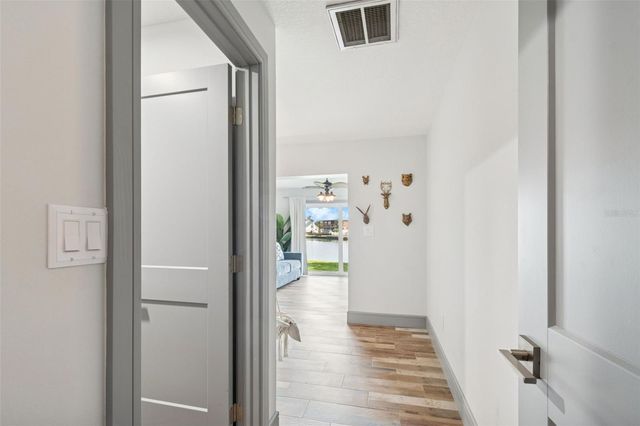 292 SUNLIT COVE DRIVE NE, St Petersburg, FL 33702