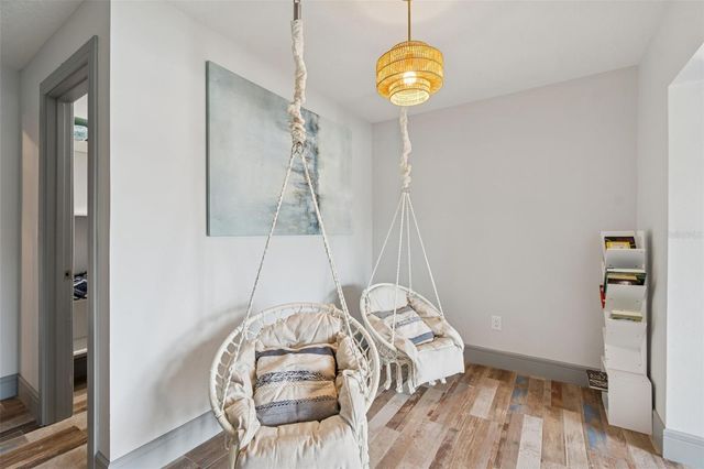 292 SUNLIT COVE DRIVE NE, St Petersburg, FL 33702